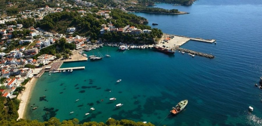 Πιο ακριβή η Αλόννησος από τη Μύκονο τον Δεκαπενταύγουστο – Η μεγάλη ανατροπή στις τιμές διαμονής