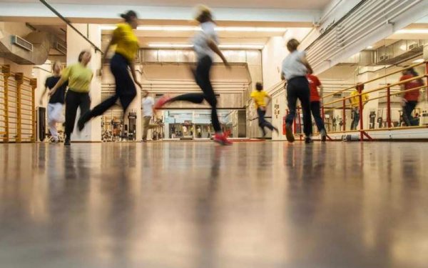Παγκόσμια Ημέρα Φυσικής Δραστηριότητας: Ένας στους τέσσερις έφηβους κάθεται στον ελεύθερο χρόνο του