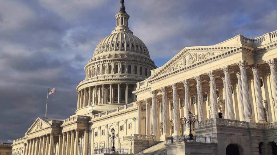 ΗΠΑ: Μαζικές αφαιρέσεις υπηκοότητας για 300 Αμερικανούς που έχουν γεννηθεί στο εξωτερικό