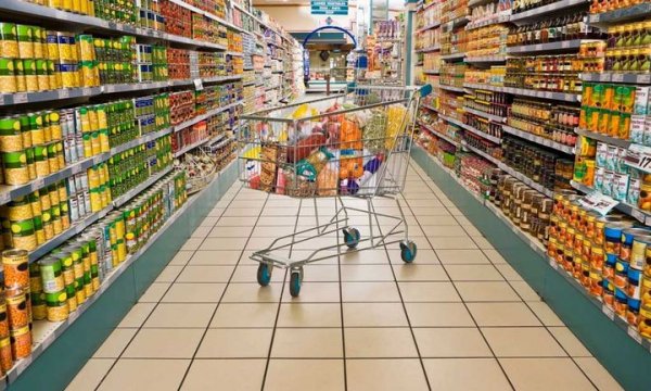 Έρευνα: 7 στα 10 νοικοκυριά δεν καλύπτουν βασικές ανάγκες, «αγκάθι» τα έξοδα στέγασης – 5.2% ο πληθωρισμός Μαΐου