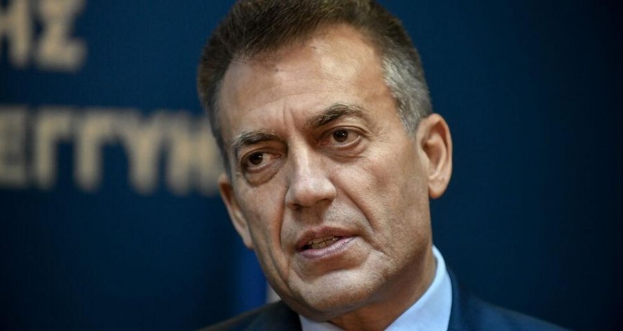 Βρούτσης για τη συνάντηση με Γιαννακόπουλο και Αγγελόπουλους: «Θα τους περιμένω ως τις 15:00, αν δεν έρθουν θα διακοπεί οριστικά το πρωτάθλημα»