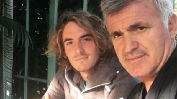 Στέφανος Τσιτσιπάς: Ο πατέρας του, Απόστολος υποστήριξε ότι εκείνος οδηγούσε το αυτοκίνητο