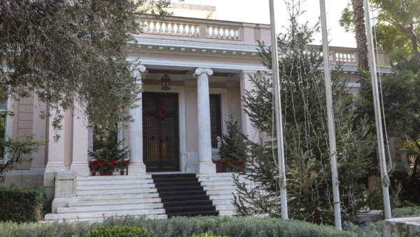 Κυβερνητικές πηγές: «Περίεργο ο Ν. Ανδρουλάκης να επιτίθεται σε κάποια πανεπιστήμια και σε άλλα όχι»