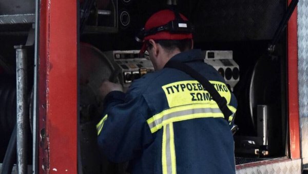 Εύβοια: Αίσιο τέλος στην περιπέτεια πέντε ατόμων που εγκλωβίστηκαν σε καταρράκτη
