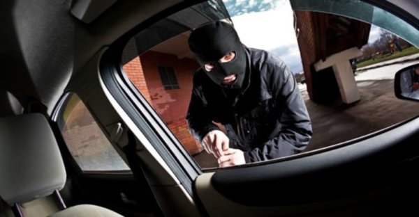 Θεσσαλονίκη: Του έκλεψαν 121.150 ευρώ από το όχημά του – Συνελήφθησαν δύο χρόνια μετά