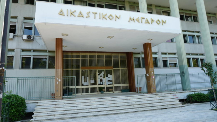 Σε δίκη σήμερα τέσσερις του ΟΣΕ και ένας μηχανοδηγός για το δυστύχημα της οδού Κάρλας
