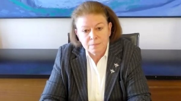«Εύγε στην αγαπημένη μας»: Ο Άδωνις αποθεώνει τη Μενδώνη για το τελεφερίκ στη Μονεμβασιά