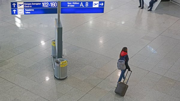 Αναχώρησε η πτήση επαναπατρισμού από το Ντουμπάι με τους 400 Έλληνες