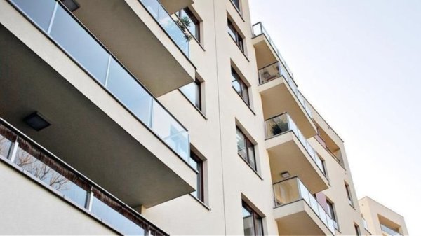Νεόδμητα ακίνητα: Στον «πάγο» ο ΦΠΑ 24% και το 2026 – Οι λόγοι που υπαγορεύουν την αναστολή, τα οφέλη για τους αγοραστές