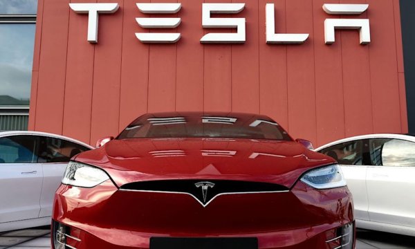 Πτώση πάνω από 50% στα κέρδη της Tesla  το πρώτο τρίμηνο του 2024