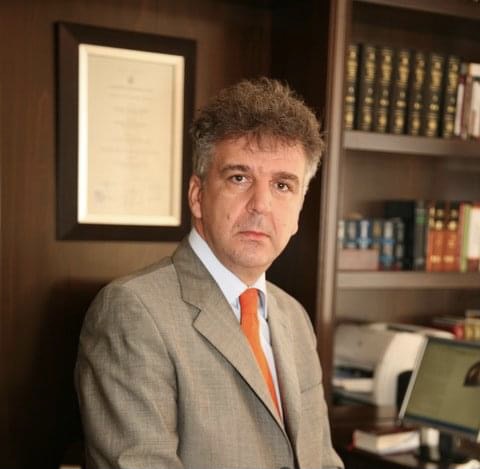 Χρ. Νάστος: Το Δημόσιο αποζημιώνει 240.000 ευρώ για θάνατο ταξιτζή, λόγω κακής συντήρησης των στηθαίων στην Εθνική Οδό