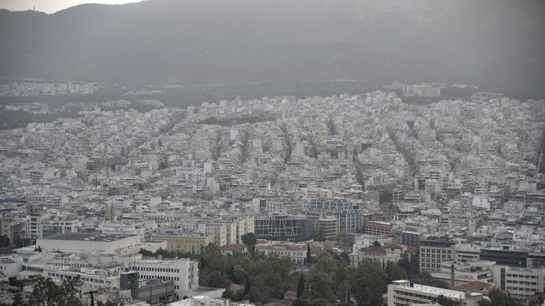 «Καμπανάκι» επιστημόνων: Η ατμοσφαιρική ρύπανση συνδέεται με αυξημένο κίνδυνο εμφάνισης άνοιας