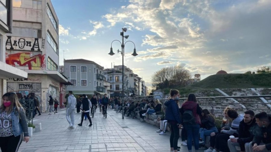 Λάρισα: “Πικρός” ο καφές – Αυξήθηκε η τιμή του (βίντεο)