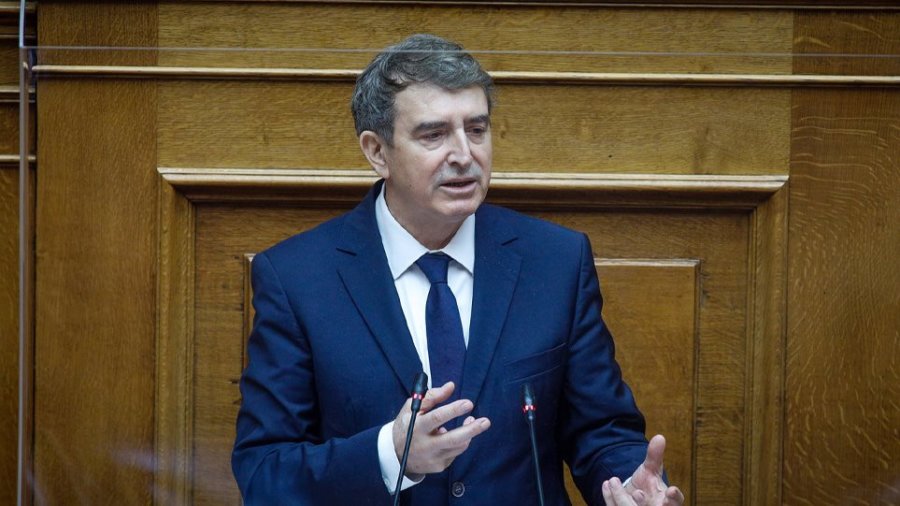 Χρυσοχοΐδης: Αστυνομικοί θα περιπολούν μέσα στους καταυλισμούς των Ρομά – Τέλος στην ανοχή