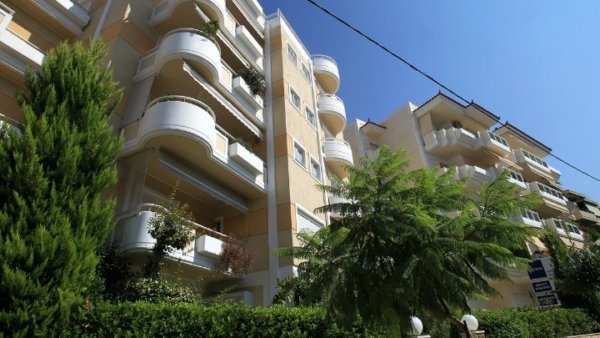 Συνεχίζεται η αύξηση στα στεγαστικά δάνεια: Ένα δισ. ευρώ οι νέες εκταμιεύσεις το πρώτο εξάμηνο του έτους – Τι να προσέχουν οι δανειολήπτες
