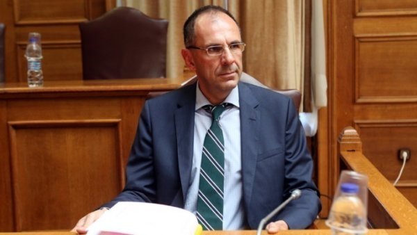 Γεραπετρίτης για Ημέρα της Ευρώπης: «Να εντείνουμε τις προσπάθειες για τις αξίες της Δημοκρατίας»