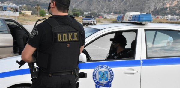 Έγκλημα στη Νέα Χαλκηδόνα: Στραγγάλισε τη 48χρονη ο δράστης, κλειδωμένη από μέσα η πόρτα του σπιτιού – Αναζητείται ο σύντροφός της