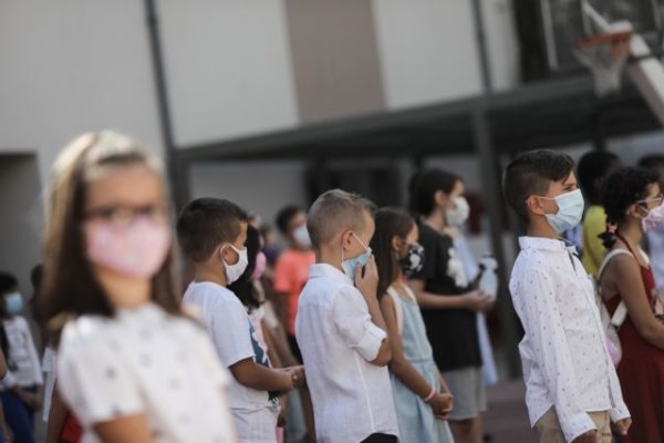 Πρώτο κουδούνι την Πέμπτη με αλλαγές στη διδακτέα ύλη, νέα μαθήματα και δεύτερη σεζόν για το Ψηφιακό Φροντιστήριο
