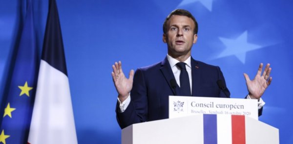 Μακρόν: Η Ευρώπη πρέπει να συνεργαστεί με τον Πούτιν εάν αποτύχουν οι προσπάθειες των ΗΠΑ