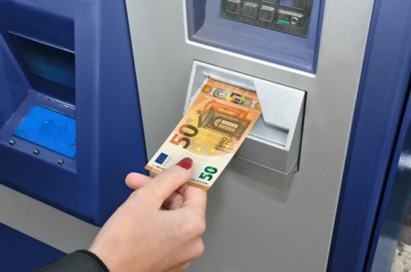 Όλες οι τράπεζες σε ένα ΑΤΜ – Οι νέες αλλαγές στις χρεώσεις