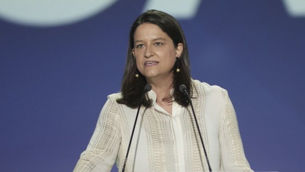 Κεραμέως: Περίπου 2 στους 3 Έλληνες που δούλεψαν στο εξωτερικό γύρισαν στη χώρα