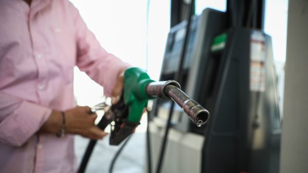 Λαμία: Ρομά πήραν τα πρατήρια με τη σειρά, έβαζαν βενζίνη και έφευγαν χωρίς να πληρώσουν