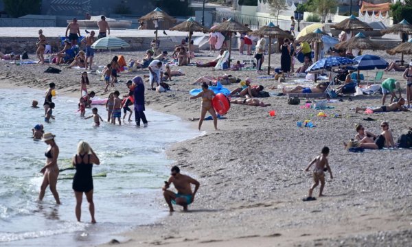 Θάνατοι λουόμενων στο Μεσολόγγι, στο Κατάκολο, το Βόλο, τη Βουλιαγμένη και τον Άλιμο