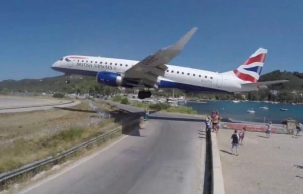 Ρεκόρ επιβατικής κίνησης και επιμήκυνση της σεζόν στο αεροδρόμιο της Σκιάθου