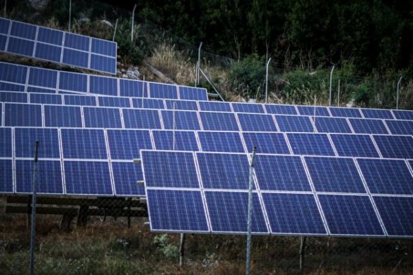 Βόλος: Περιορισμός της παραγωγής στα φωτοβολταϊκά λόγω πλεονάσματος ενέργειας