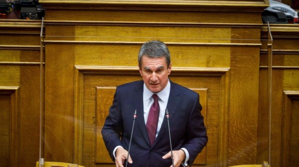 Οι πρώτες αντιδράσεις για τη πρόταση Καρυστιανού – Λοβέρδος: “Τερατώδες λάθος από πλευράς ποινικού δικαίου η πρόταση για εσχάτη προδοσία”