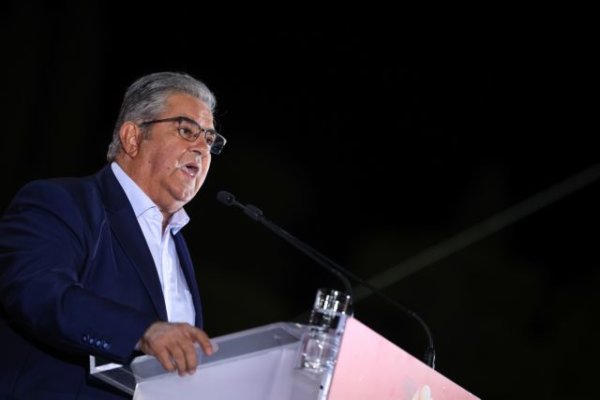 Με αναφορές στα Βορίζια η ομιλία Κουτσούμπα στο Ηράκλειο – Επίθεση σε κυβέρνηση, ΠΑΣΟΚ και Τσίπρα