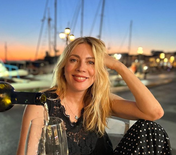 Η Σμαράγδα Καρύδη γίνεται 57 ετών στην πιο όμορφη γενέθλια χρονιά της: Η μαρτυρία για τις νίκες της
