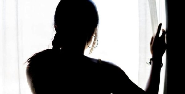 Βόλος: Μαθήτρια, θύμα ενδοοικογενειακής βίας, αποκάλυψε στους καθηγητές της ότι την κακοποιούσε ο πατέρας της