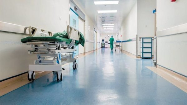 Απογευματινά χειρουργεία με το σταγονόμετρο στο ΕΣΥ – Περιορισμένη η συμμετοχή