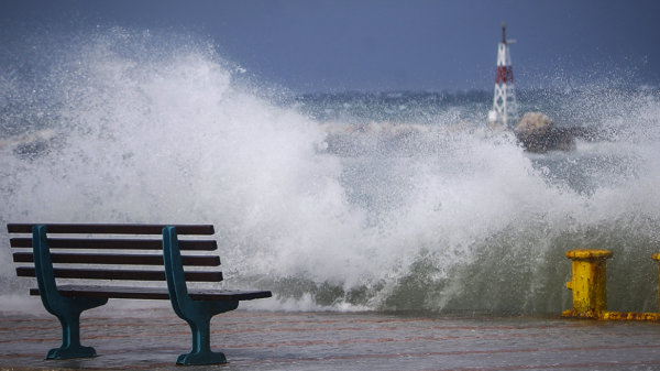 Περιφέρεια Θεσσαλίας: Οδηγίες προστασίας σε περίπτωση θυελλωδών ανέμων