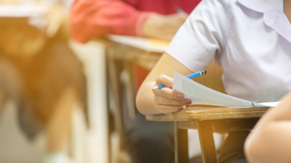 Πρεμιέρα εξετάσεων αύριο για τα λύκεια – Στις 30 Μαΐου θα ξεκινήσουν και οι Πανελλήνιες