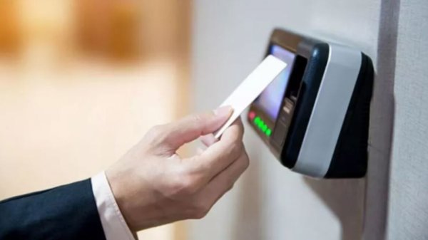 Εντατικοποίηση των ελέγχων από την Επιθεώρηση Εργασίας – Αύξηση στις δηλωθείσες υπερωρίες φέρνει η Ψηφιακή Κάρτα Εργασίας