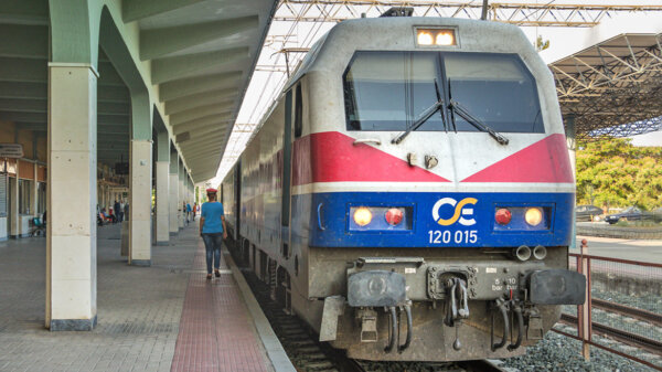 ΟΣΕ: Εγκρίθηκαν εργασίες συντήρησης σε τμήματα της σιδηροδρομικής γραμμής Λάρισας