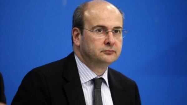 Κ. Χατζηδάκης: Άνω των 800 ευρώ ο κατώτατος μισθός από την 1η Απριλίου