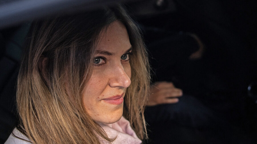 Στην Αθήνα την παραμονή της Πρωτοχρονιάς η Εύα Καϊλή – Τι γράφει βελγικό δημοσίευμα