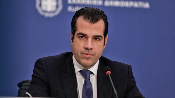 Νέος υπουργός Μετανάστευσης ο Θάνος Πλεύρης – Αυτός είναι ο μίνι ανασχηματισμός Μητσοτάκη