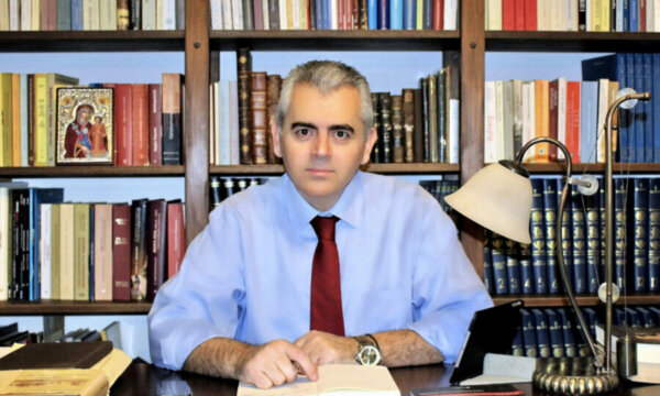Χαρακόπουλος: «Ενισχύουμε τους αδυνάμους με πόρους της οικονομίας μας και όχι με δανεικά όπως παλιά»