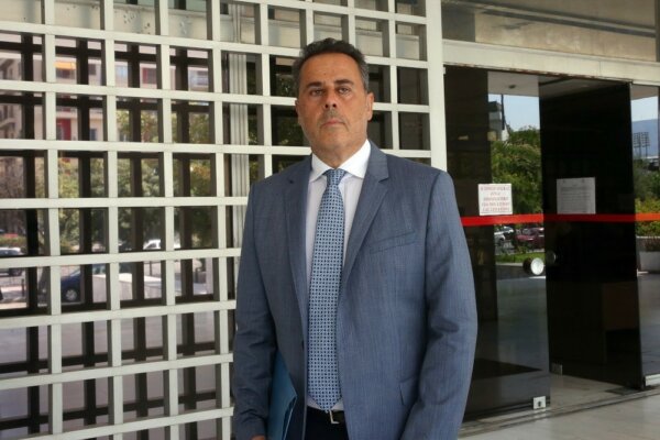 Παπασταύρου απο Πηλιο εναντίον Ανδρουλάκη: Στρεβλώνει την αλήθεια για την οριοθέτηση οικισμών