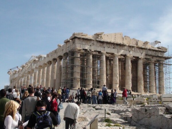 Πωλητήρια των μεγαλύτερων αρχαιολογικών χώρων ανατέθηκαν σε ιδιωτική εταιρία