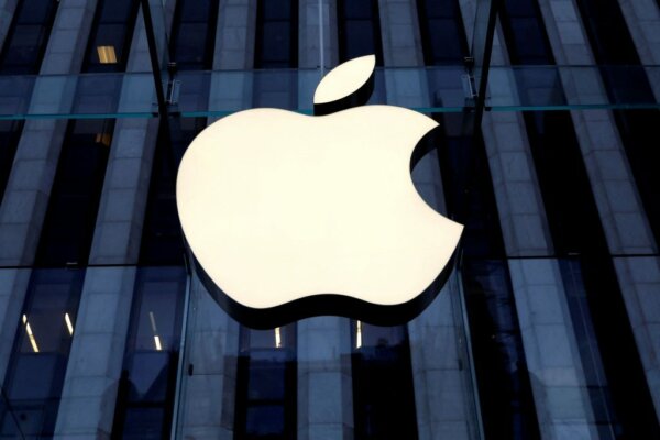 Mήνυση κατά του κολοσσού της Apple από το υπ. Δικαιοσύνης των ΗΠΑ – «Βουτιά» για τη μετοχή της