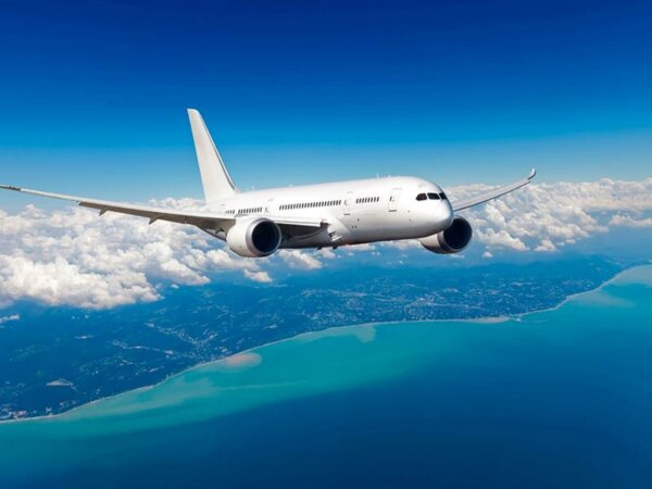 Χάος σε πτήση της China Southern Airlines: Οικογένεια ξυλοκόπησε γυναίκα που παραπονέθηκε για παιδί που κλοτσούσε το κάθισμά της