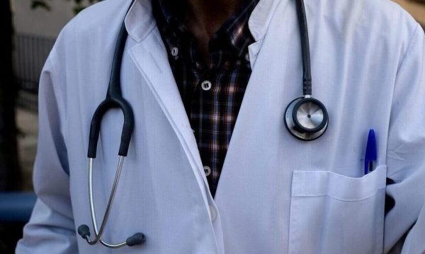Λείπουν πάνω από 6.000 γιατροί στο σύστημα υγείας