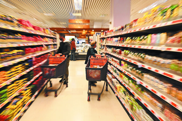 Σούπερ μάρκετ: Υποχρεωτική η σήμανση στα ράφια σε προϊόντα που μειώνεται η ποσότητα χωρίς να μειώνεται η τιμή