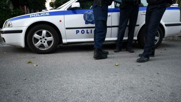 Συνελήφθη «εισπράκτορας» σπείρας τηλεφωνικών απατών στο Αίγιο, ξεπερνά 169.000 ευρώ η λεία τους