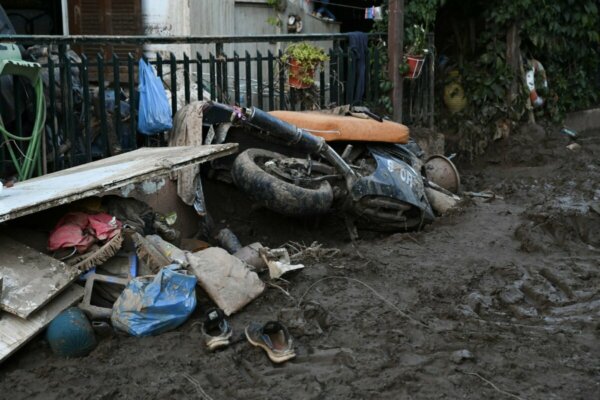 Βγάζουν σε πλειστηριασμό κατοικία πλημμυροπαθή στη Νέα Σμύρνη – “Η αναλγησία σε όλο της το μεγαλείο”